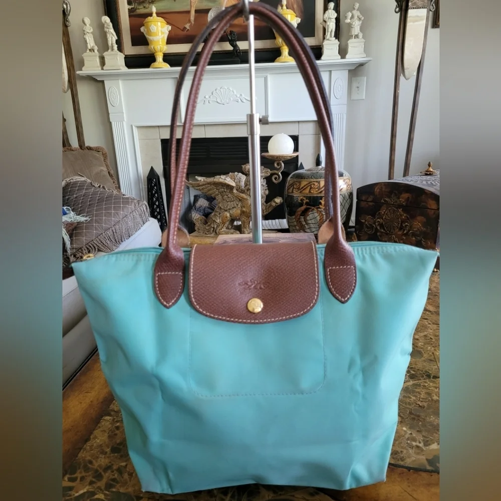 Longchamp Green Foldable Nylon Tote - Picture 9 of 12